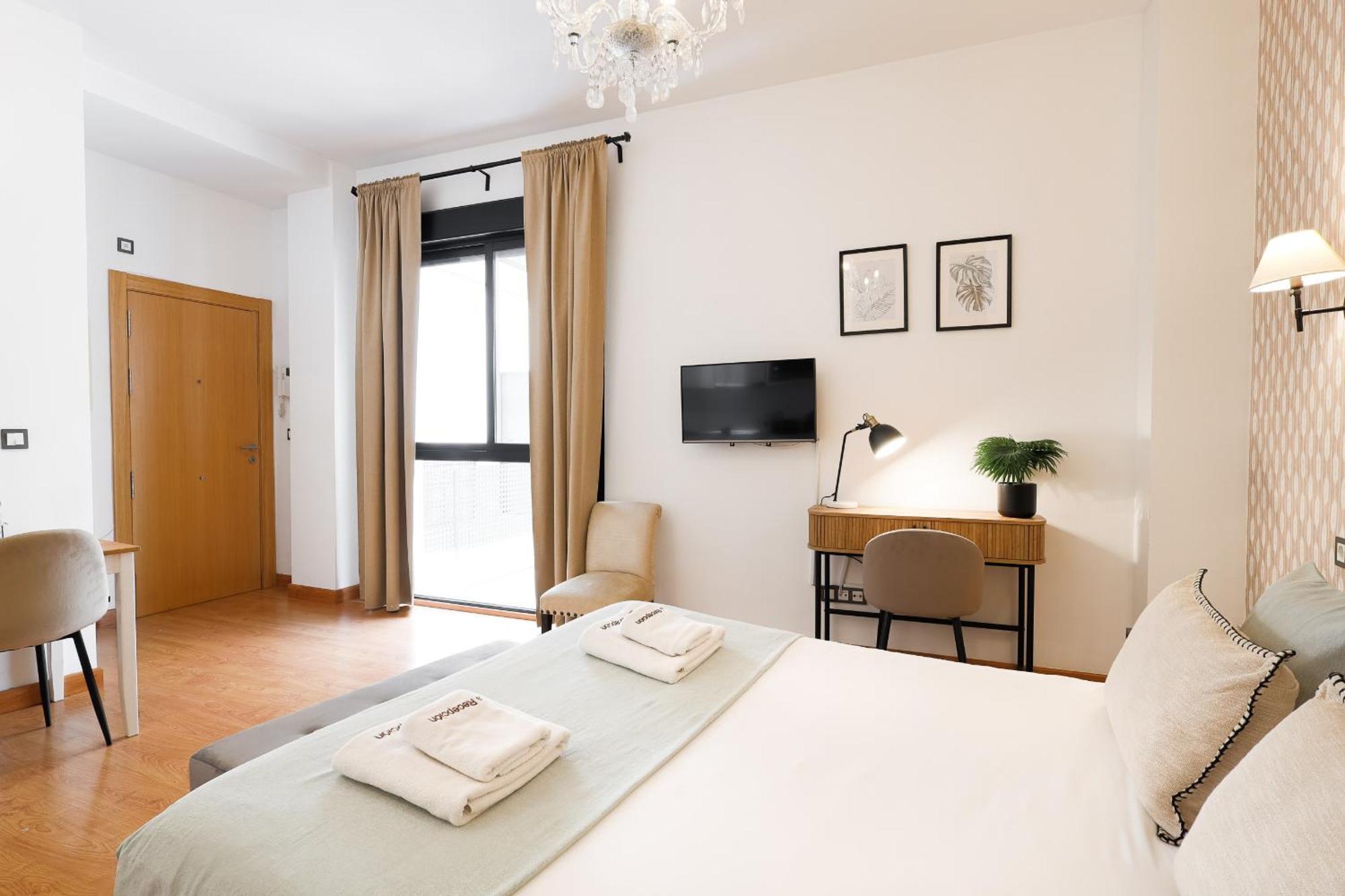 מאלגה C15 - Charming Modern Studio In The Centre מראה חיצוני תמונה